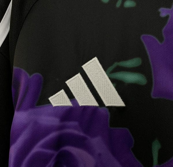 25/26 Real Madrid Special Purple Rose Jersey - Image 9