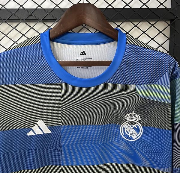 25/26 Real Madrid Training Jersey - Image 3