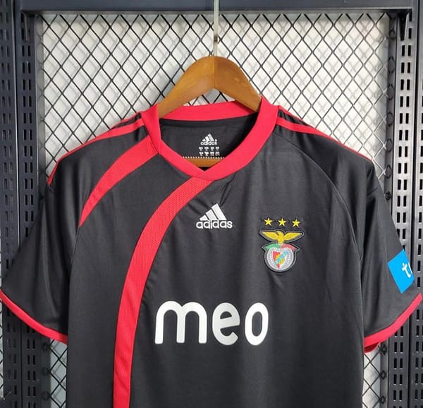 Retro 09-10 Benfica Away Black Jersey - Image 4