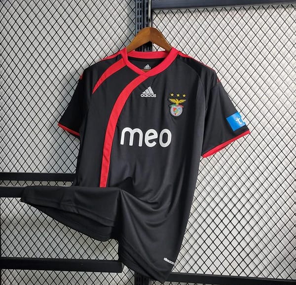 Retro 09-10 Benfica Away Black Jersey - Image 9