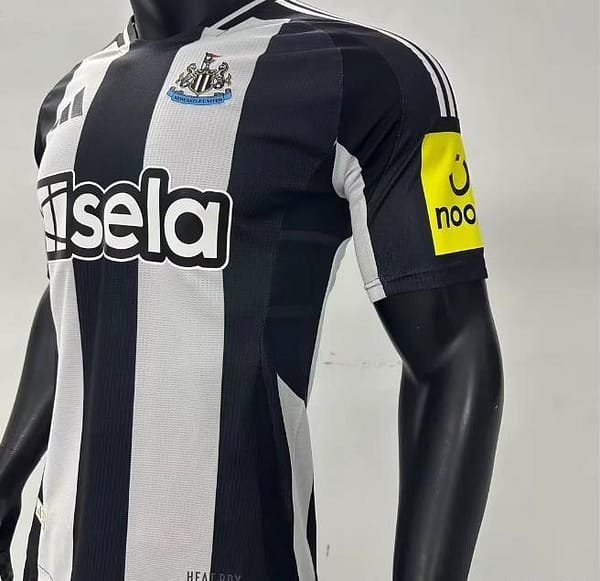 Player Version 24/25 Newcastle United Home Jersey - Image 4