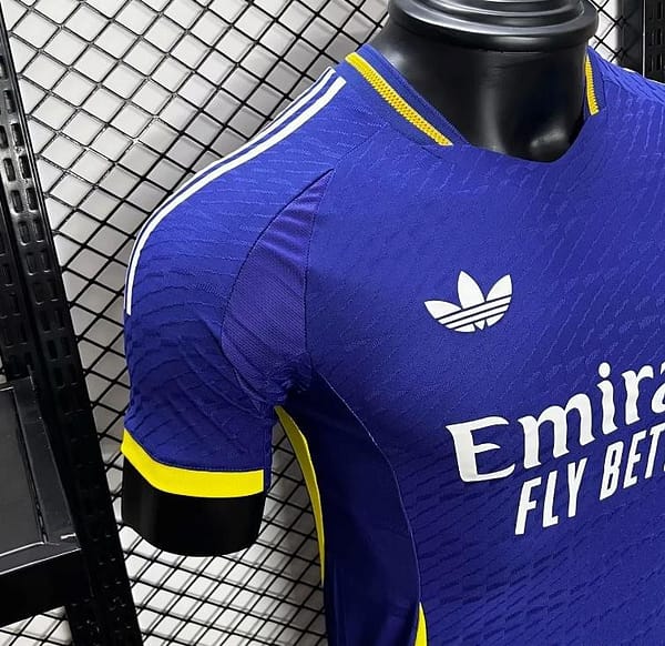 Player Version 24/25 Real Madrid Blue Special Jersey - Image 4