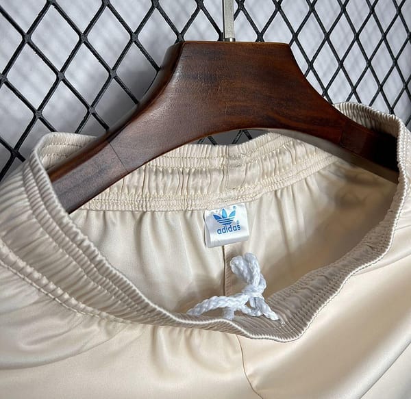 2024/25 Bayern Munich THIRD Shorts - Image 5