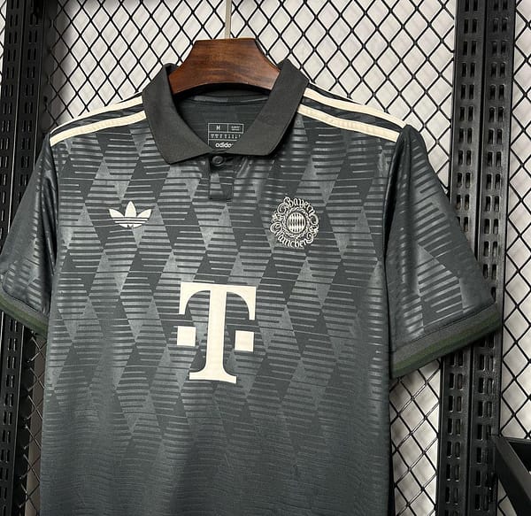 2024/25 Bayern Munich Oktoberfest Jersey - Image 4