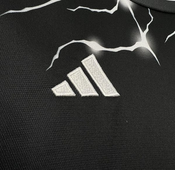 2024/25 Real Madrid Special Edition Black Jersey - Image 6
