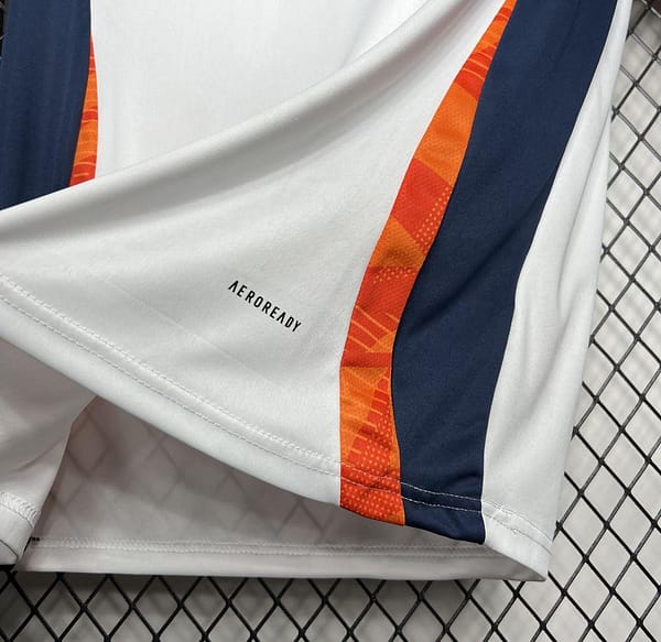 2024/25 Real Madrid Pre-match Training Jersey - Image 5