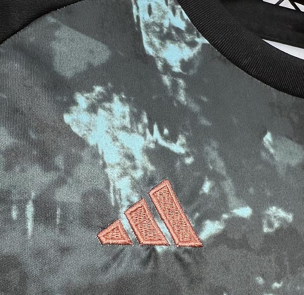 2024/25 KidsBayern Munich Away Kit - Image 5