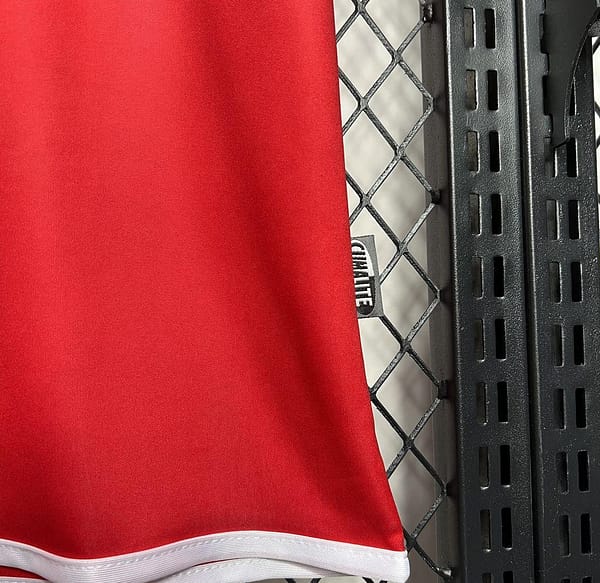 2004/05 Benfica Home Retro Jersey - Image 3