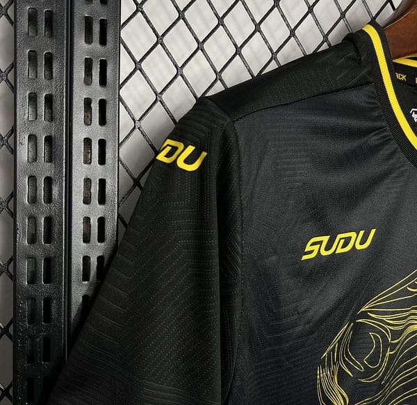 2024/25 Wolverhampton Wanderers Away Jersey - Image 6