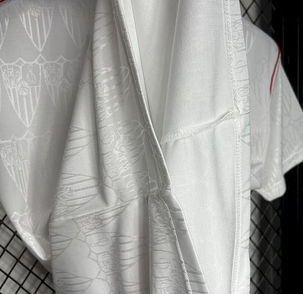 Retro 91/92 Sevilla FC Home Jersey - Image 3