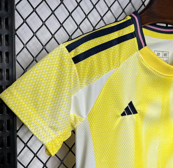 24/25 Kids Juventus Away Yellow Jersey - Image 6