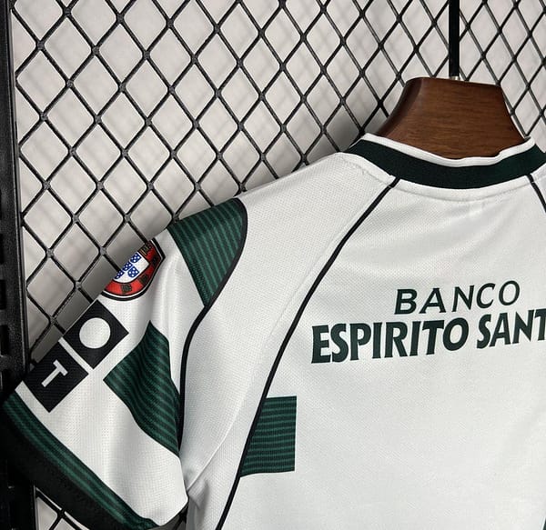 Retro 01/03 Kids Sporting CP Home Jersey - Image 2