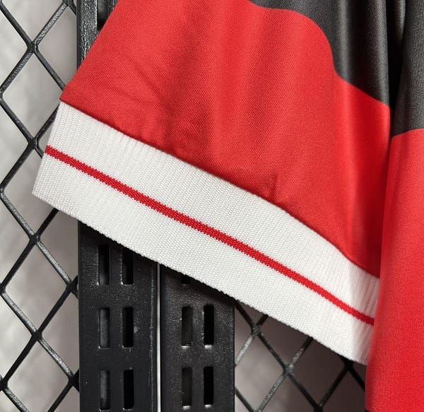 Retro 2018 Flamengo Commemorative Edition Jersey - Image 4