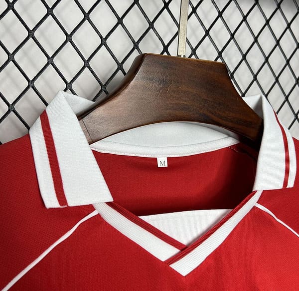 Retro 94/95 Benfica Home Jersey - Image 7