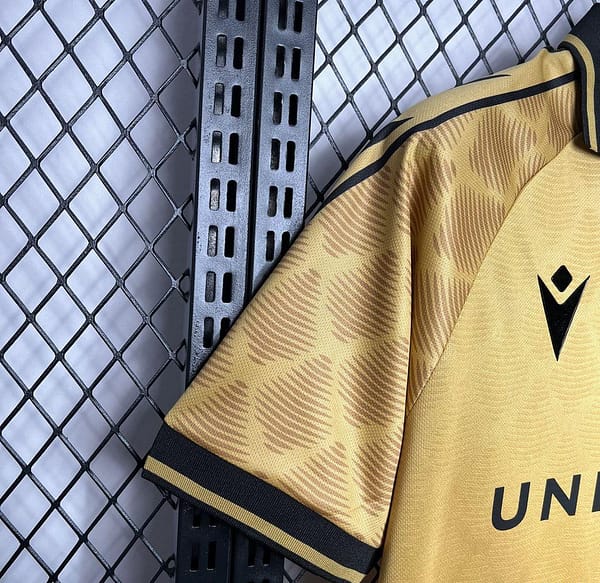 24/25 Wrexham THIRD Jersey - Image 9