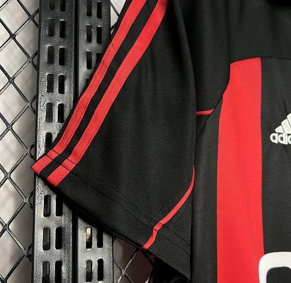 Retro 2000/02 AC Milan Home Jersey - Image 3