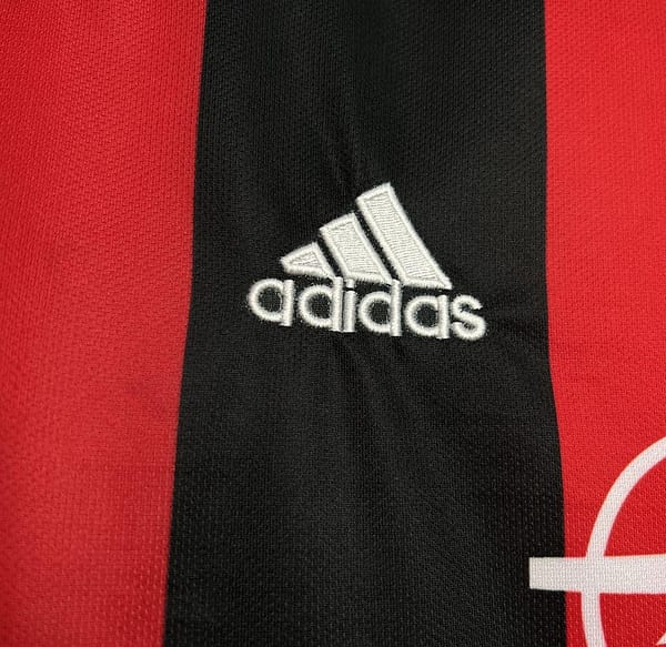 Retro 2000/02 AC Milan Home Jersey - Image 8