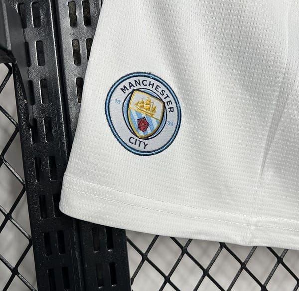 24/25 Manchester City Home Shorts - Image 5