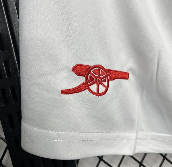 24/25 Arsenal Home Shorts - Image 5