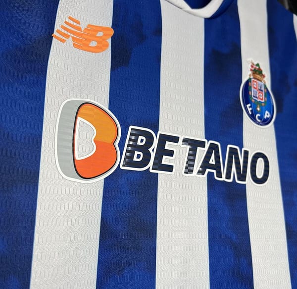 FC Porto 2024/25 Home Kids Kit - Image 9