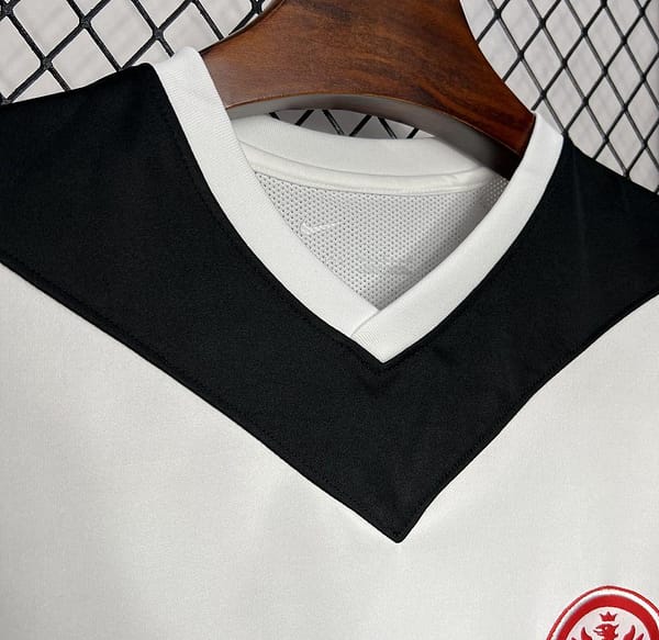 24/25 Eintracht Frankfurt Home Jersey - Image 6