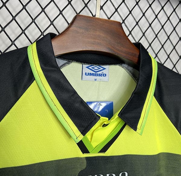 Retro 96/97 Celtic Away Yellow/Black Jersey - Image 5