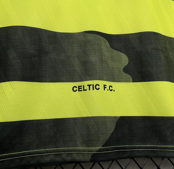 Retro 96/97 Celtic Away Yellow/Black Jersey - Image 7