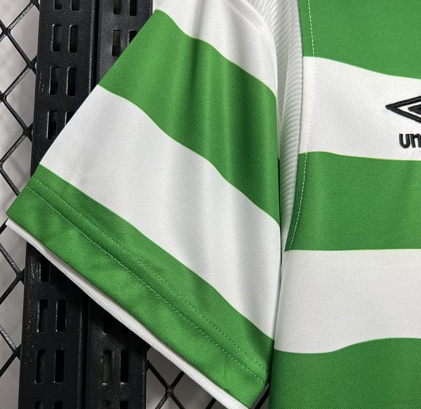 Retro 99/00 Celtic Home Jersey - Image 9