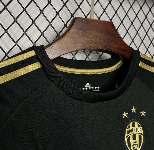 Retro 15/16 Juventus Third Black Jersey - Image 5