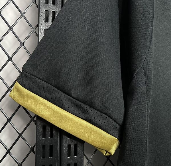 Retro 15/16 Juventus Third Black Jersey - Image 9
