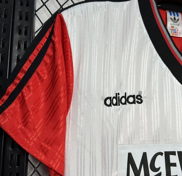 Retro 95/96 Glasgow Rangers Away White/Red Jersey - Image 4