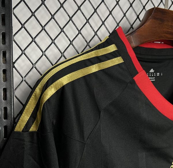 Retro 2010 Germany Away Black Jersey - Image 4