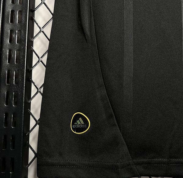 Retro 2010 Germany Away Black Jersey - Image 6