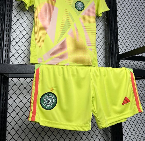 24/25 Kids Celtic Goalkeeper Yellow Jersey - Image 3