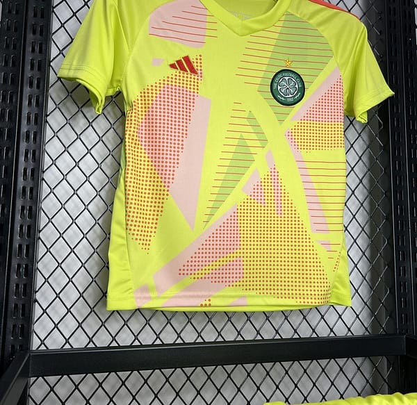24/25 Kids Celtic Goalkeeper Yellow Jersey - Image 5