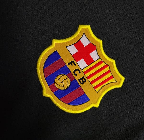 Retro 11/12 Barcelona Black Away Jersey - Image 8