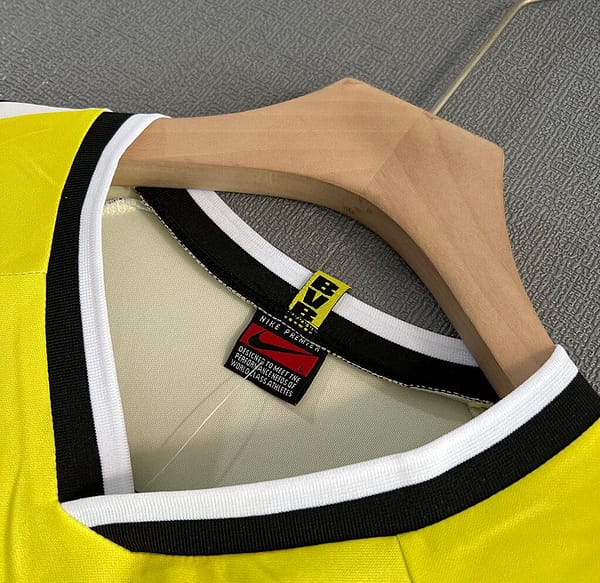 Retro 95/96 Borussia Dortmund Home Jersey - Image 3