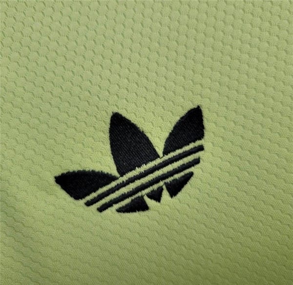 24/25 Real Madrid Third Green Goalkeeper Jersey - Image 5