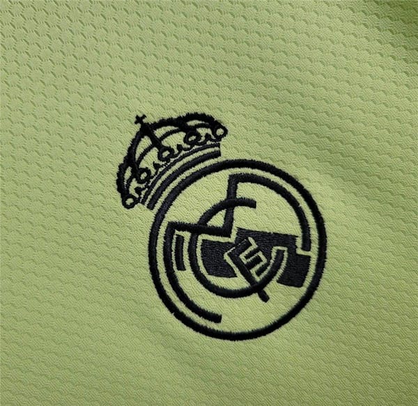 24/25 Real Madrid Third Green Goalkeeper Jersey - Image 7