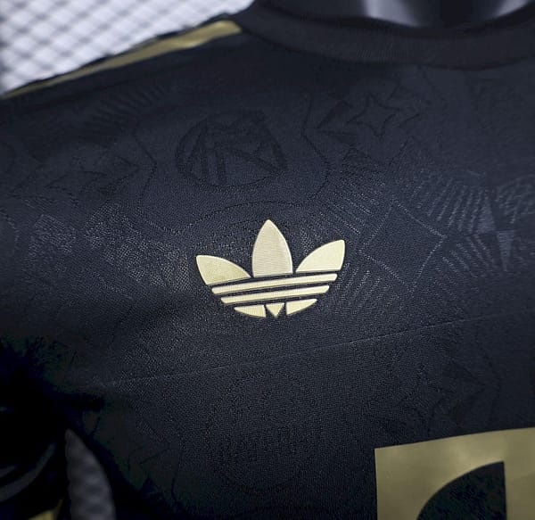 2024/25 Player Version Bayern Munich 125 Anniversary Black Jersey - Image 6