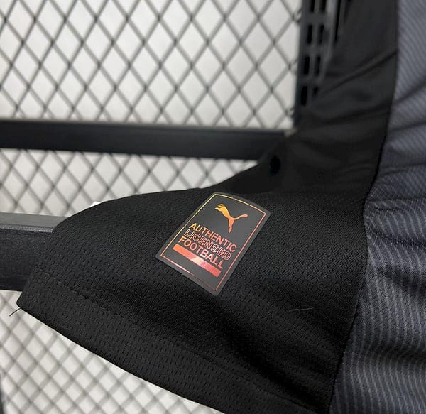 2025/26 Galatasarays Black Special Edition Jersey - Image 4