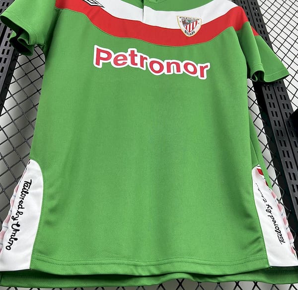2011/12 Athletic Bilbao Away Retro Jersey - Image 4