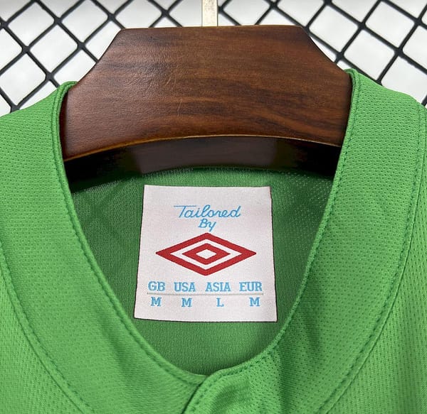 2011/12 Athletic Bilbao Away Retro Jersey - Image 9