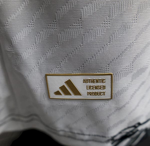 2025/26 Player Version Japan そん ごくう- Jersey - Image 6