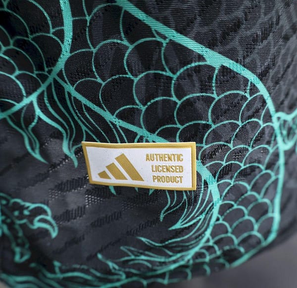 2025/26 Player Version Real Madrid Black Green Dragon Edition Jersey - Image 5
