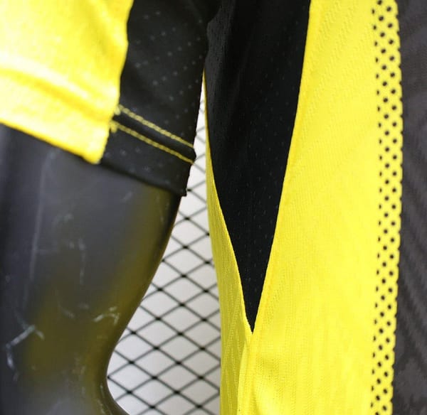 Player Version 24/25 Al-Ittihad Home Jersey - Image 3
