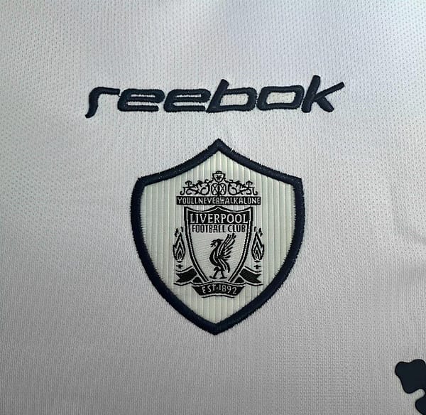 Retro 01/02 Liverpool Away Jersey - Image 4