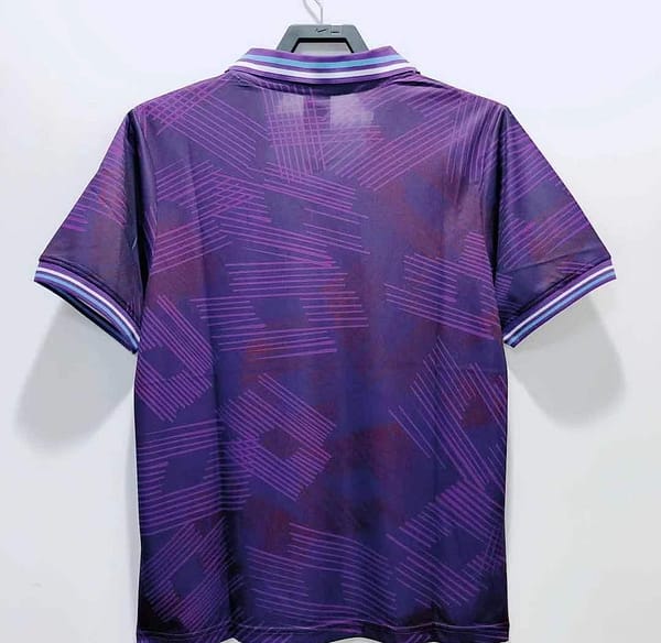 Retro 92/93 Fiorentina Home Soccer Jersey - Image 9