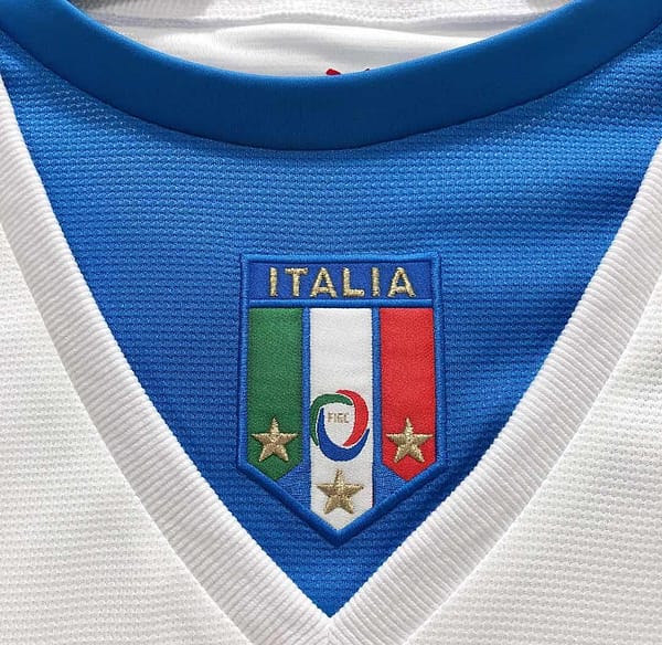 Retro 2006 Italy Away White Soccer Jersey - Image 9