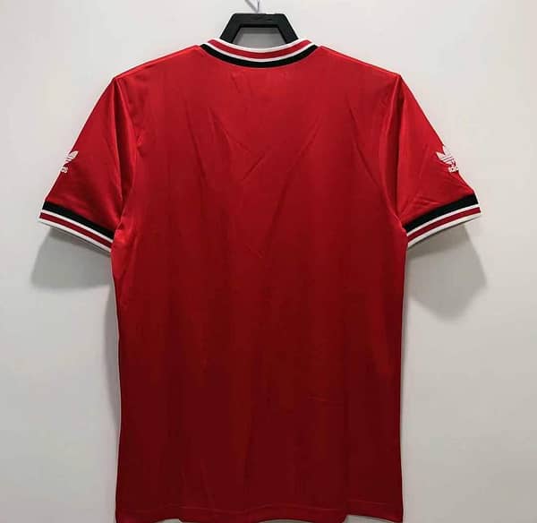 Retro 84/85 Manchester United Home Soccer Jersey - Image 7